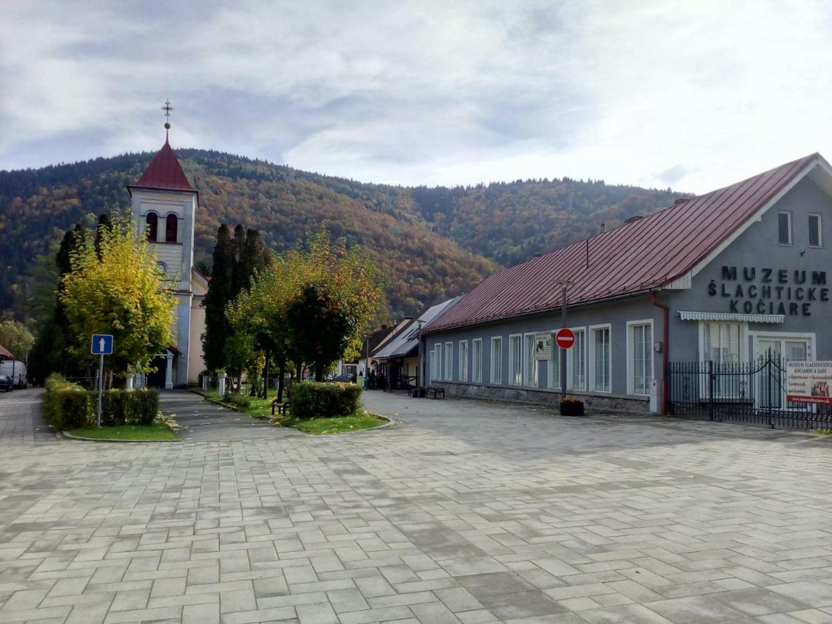 Urban Center Hotel Оравски Подзамок Екстериор снимка