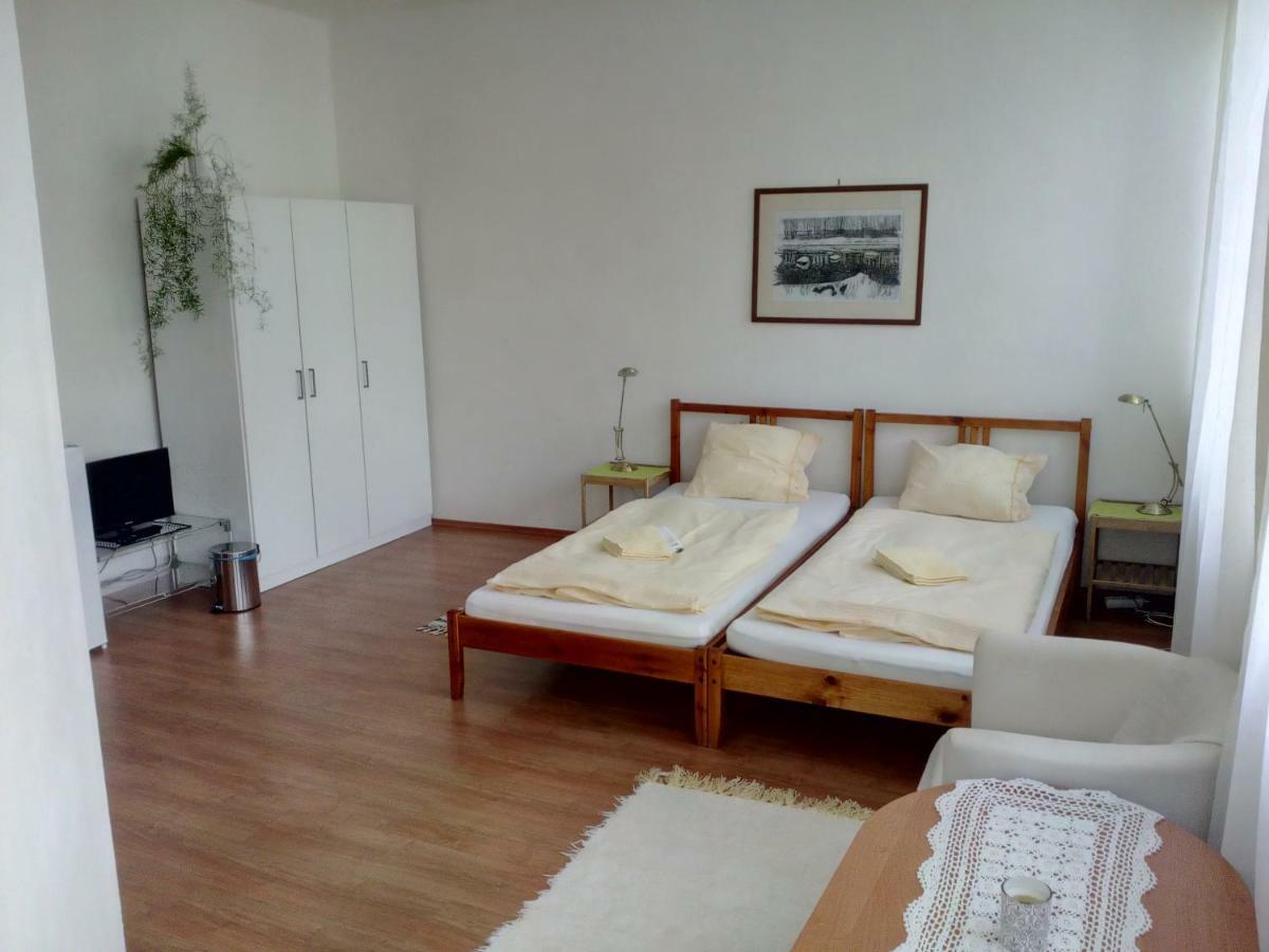 Urban Center Hotel Оравски Подзамок Екстериор снимка